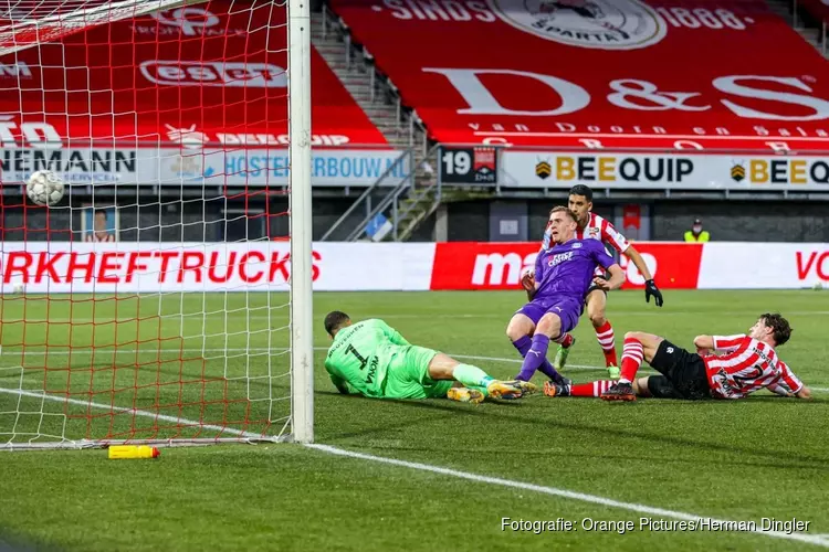 FC Groningen speelt bekeruitschakeling van zich af bij Sparta