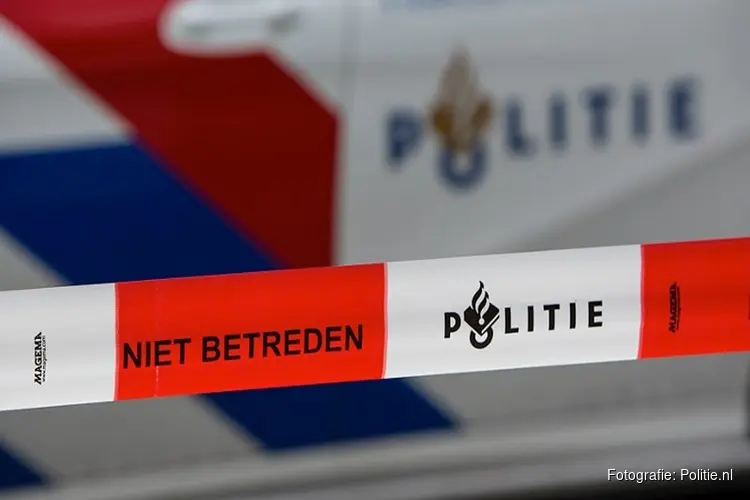 Politie onderzoekt overlijden man en vrouw in woning Nieuwediep