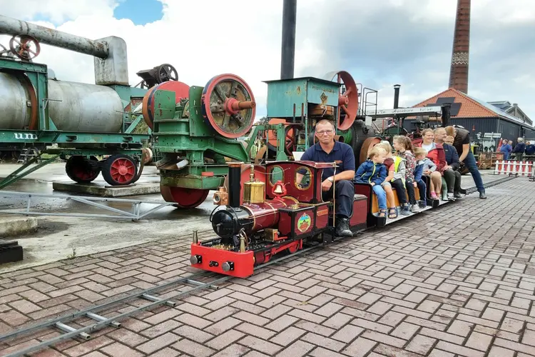 Stoommodellen in de spotlights bij Medemblikker Steamfair